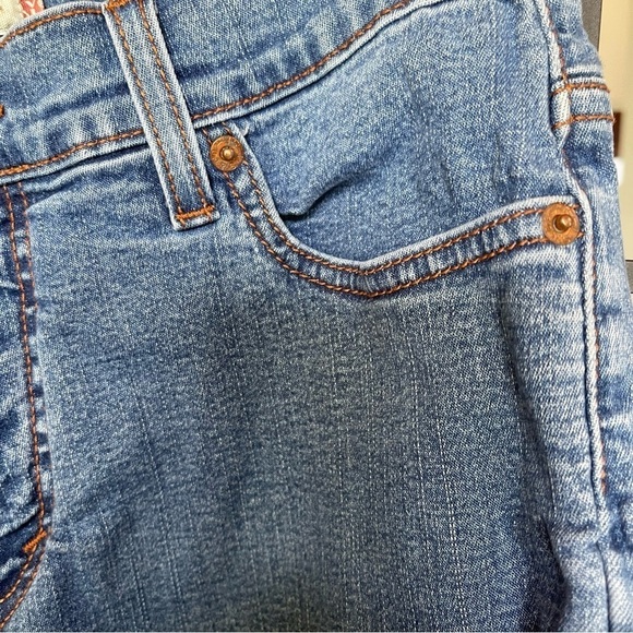 Levi’s Perfectly Slimming 512 Bootcut Women’s Blue Jean size 10 short - Picture 6 of 13